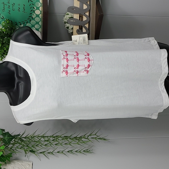 Stranded Flamingo Pocket Tank - Picture 5 of 10
